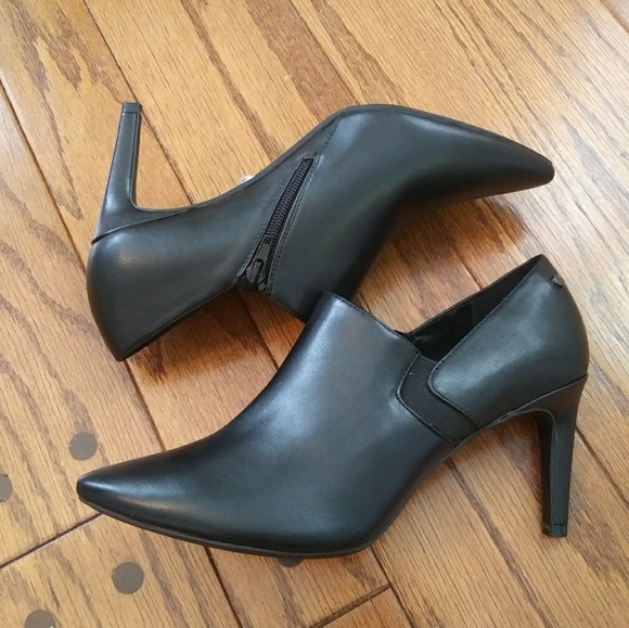 Jones New York Shoes New Jones Ny Jeannine Black Booties Sz 85 Poshmark